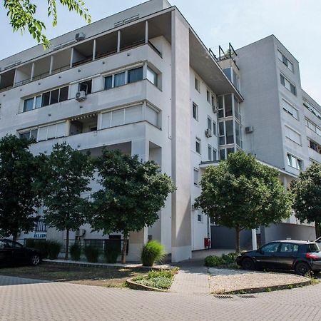 Inci Apartman Печ Экстерьер фото